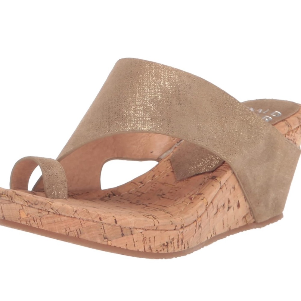 Donald Pliner Women's Gyer Metallic Upper Heel Wedge Platform Sandals